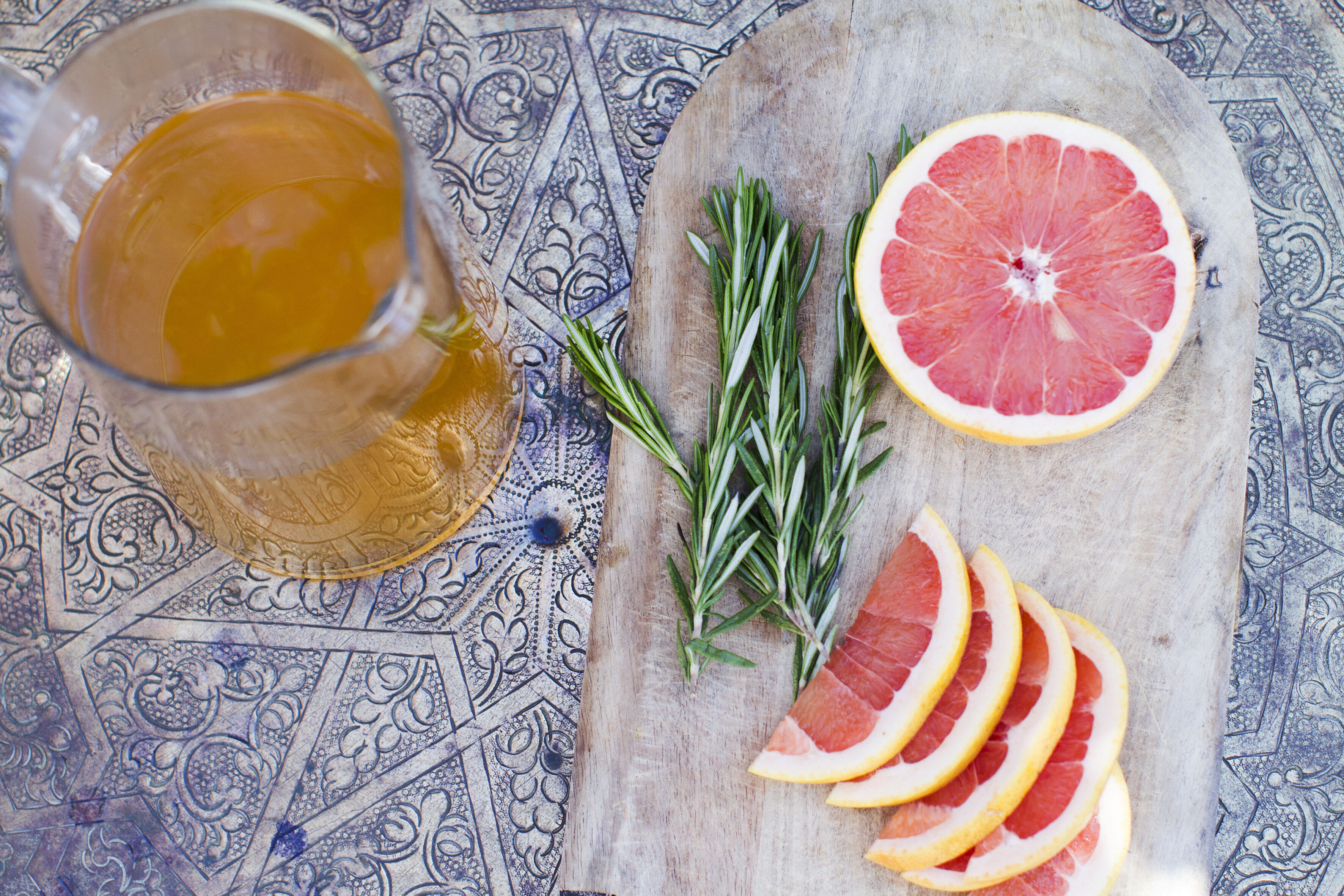 Alternative text left image